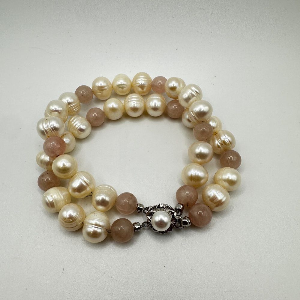 Big pearl, rose quartz double stranded bracelet with sterling silver clasp!‎